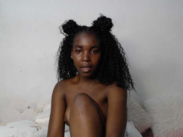 Seatlally live cam on BongaCams