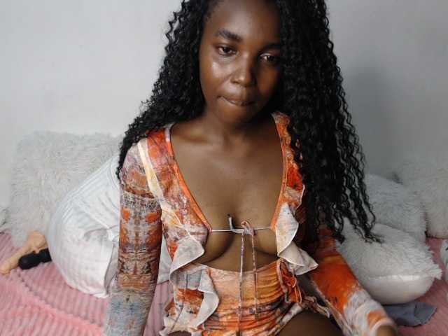 Seatlally live cam on BongaCams