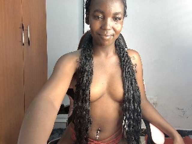 Seatlally live cam on BongaCams