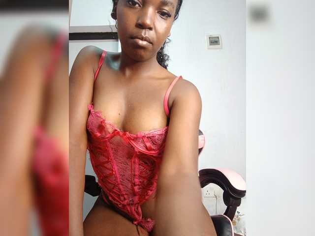 Seatlally live cam on BongaCams