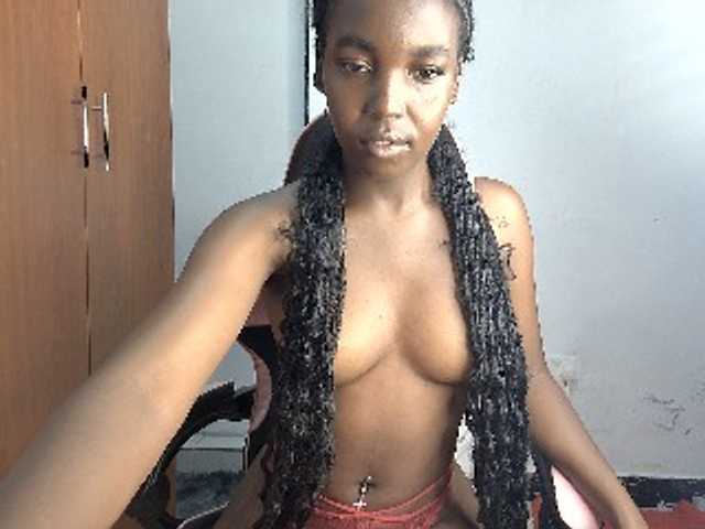 Seatlally live cam on BongaCams