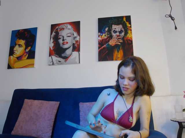Sophia-Vegga- live cam on BongaCams