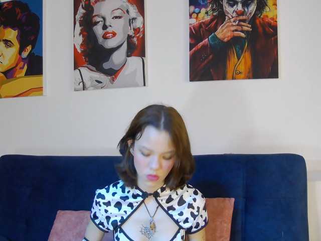 Sophia-Vegga- live cam preview