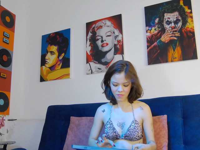 Sophia-Vegga- live cam on BongaCams