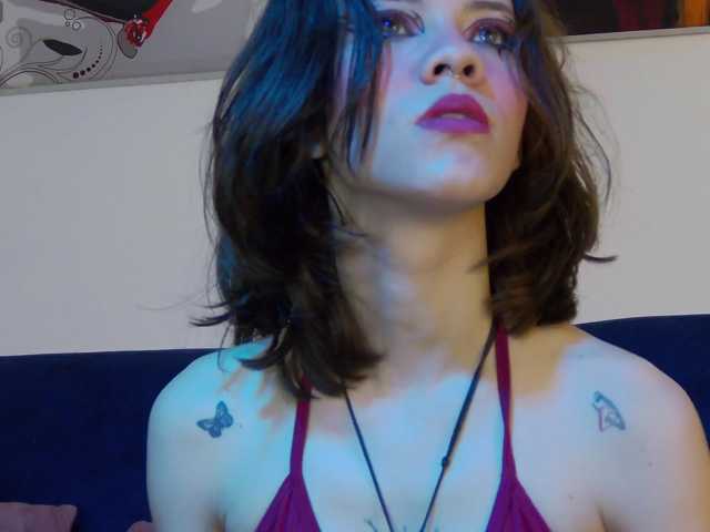 Sophia-Vegga- live cam on BongaCams