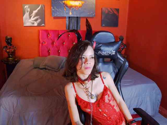 Model: Sophia-Vegga-