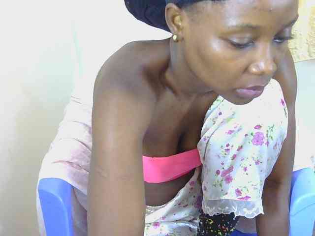 Prettyolie webcam
