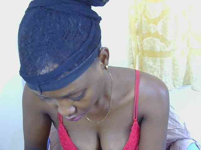Prettyolie webcam