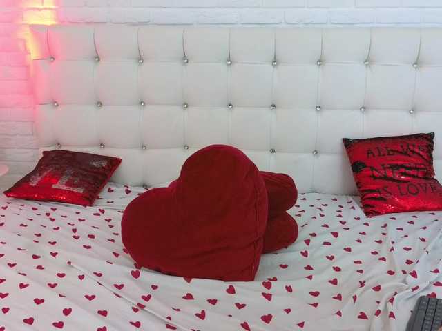 Misss-Velvet live cam on BongaCams