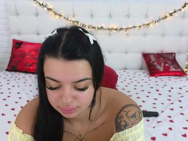 Misss-Velvet live cam on BongaCams
