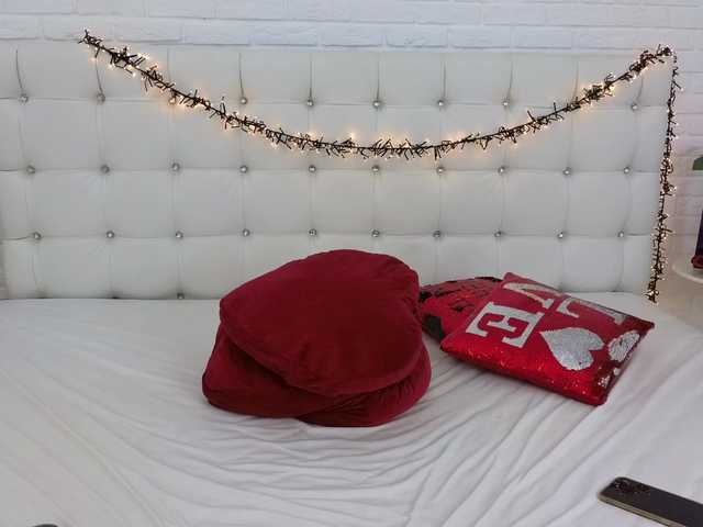 Misss-Velvet live cam on BongaCams