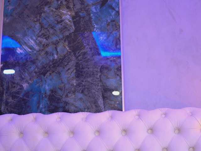 NouraMalvi live cam on BongaCams