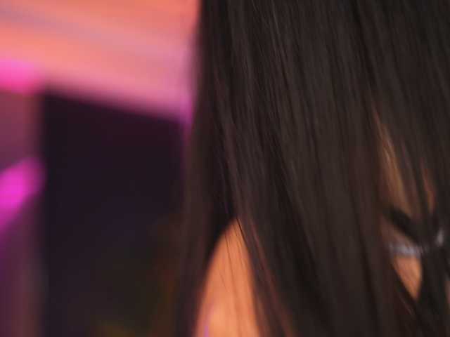 NouraMalvi, en directo ahora en BongaCams