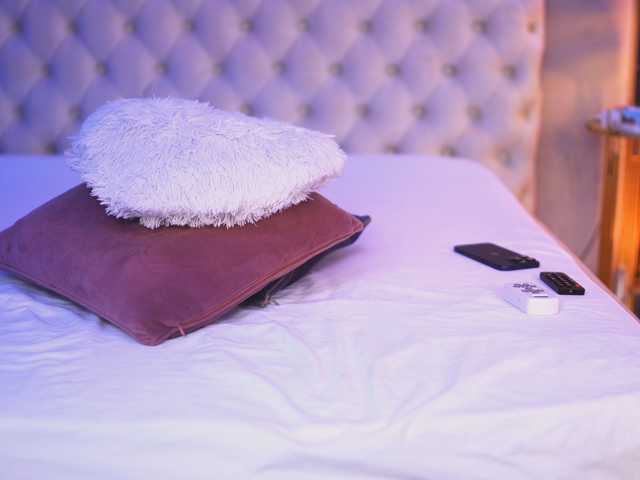 NouraMalvi, en vivo ahora en BongaCams