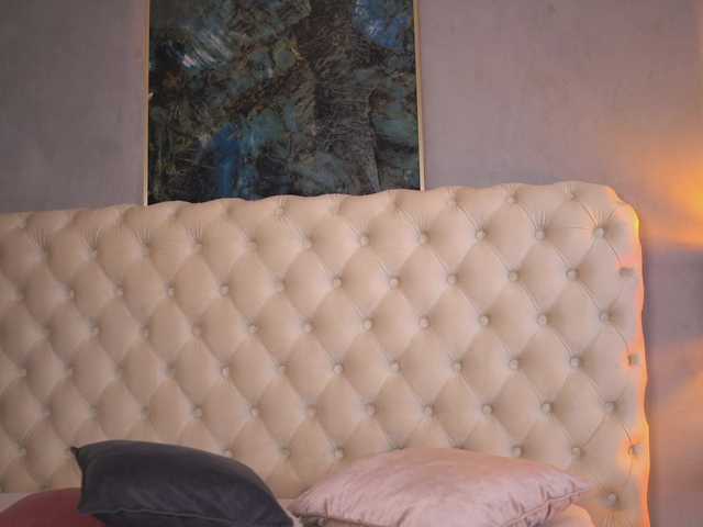 NouraMalvi live cam on BongaCams