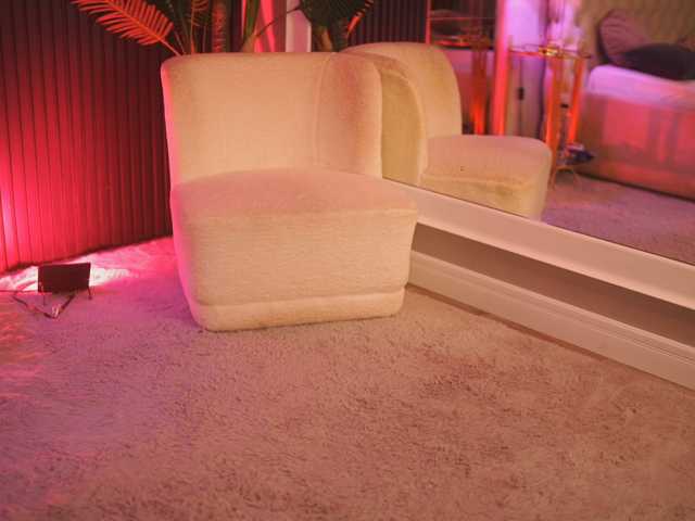 NouraMalvi live cam on BongaCams