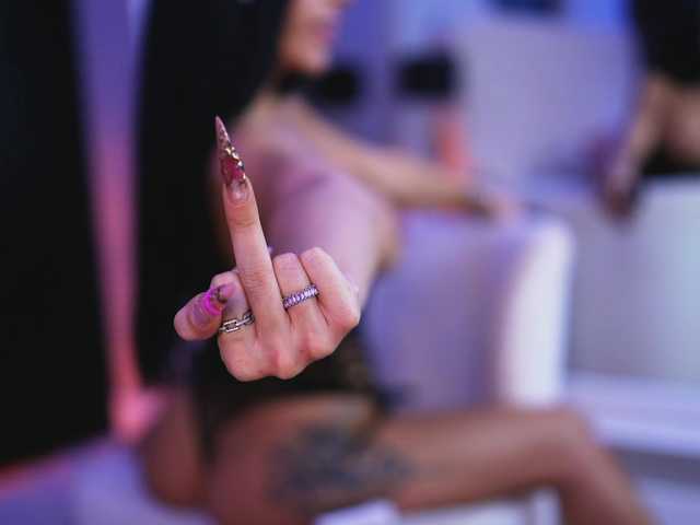 NouraMalvi live cam on BongaCams