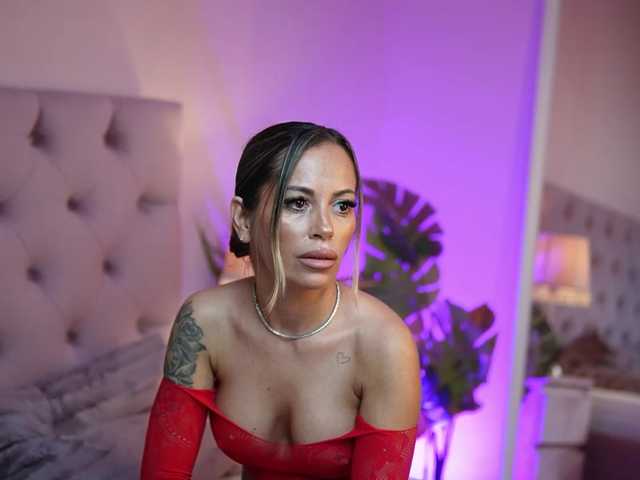 NicoleBella