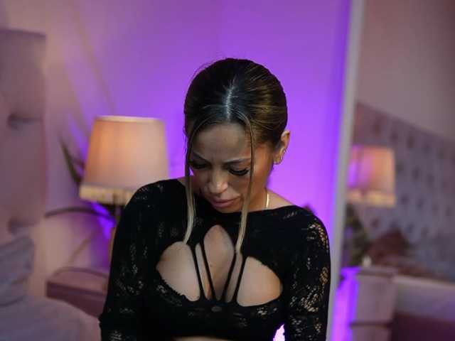 NicoleBella