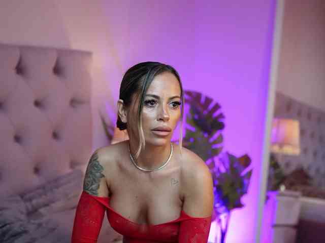 NicoleBella