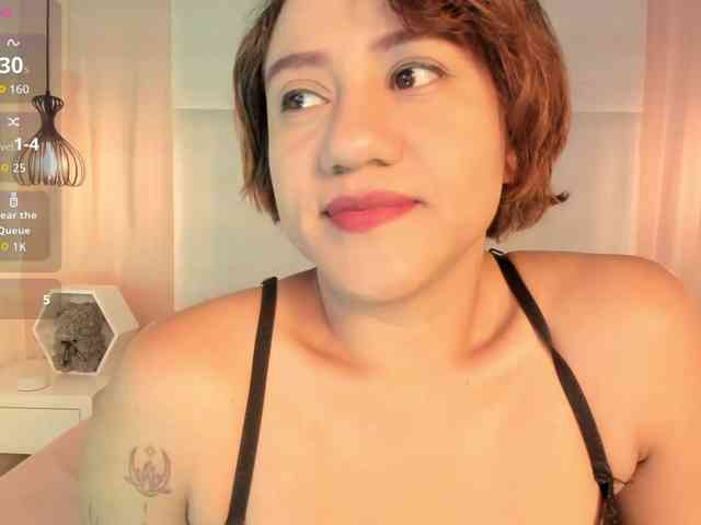 SerenaJade webcam