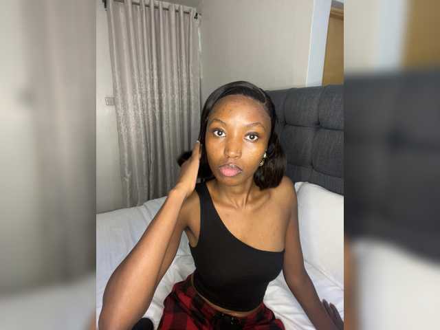 Carly4321 live cam on BongaCams