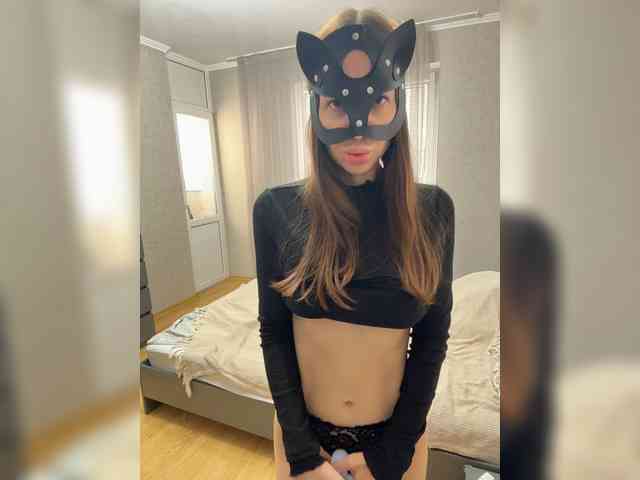 Modèle: xxxkissme