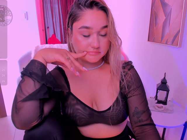 SamanthaConnoer1 live cam on BongaCams