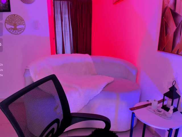 SamanthaConnoer1 live cam on BongaCams