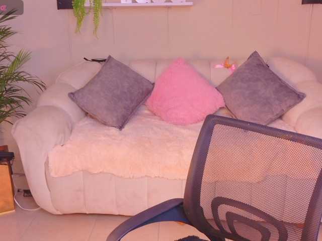 SamanthaConnoer1 live cam on BongaCams