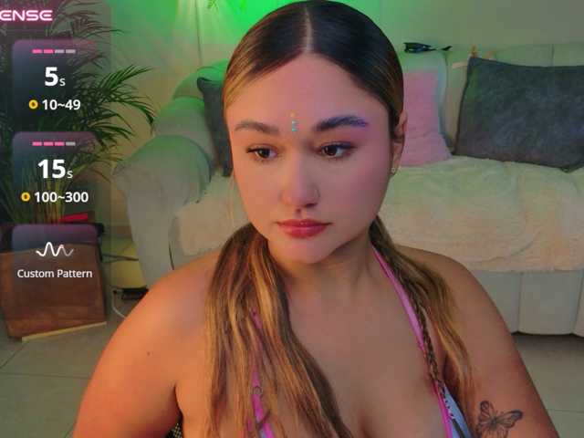 SamanthaConnoer1 live cam on BongaCams