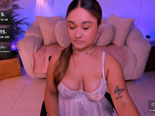SamanthaConnoer1 live cam on BongaCams