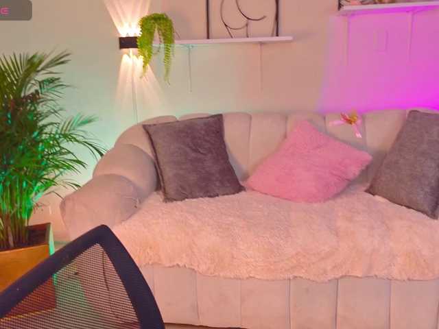 SamanthaConnoer1 live cam on BongaCams