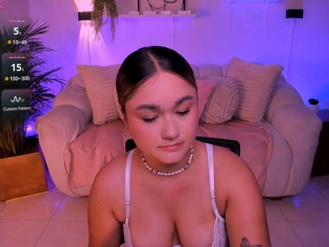 SamanthaConnoer1 live cam on BongaCams