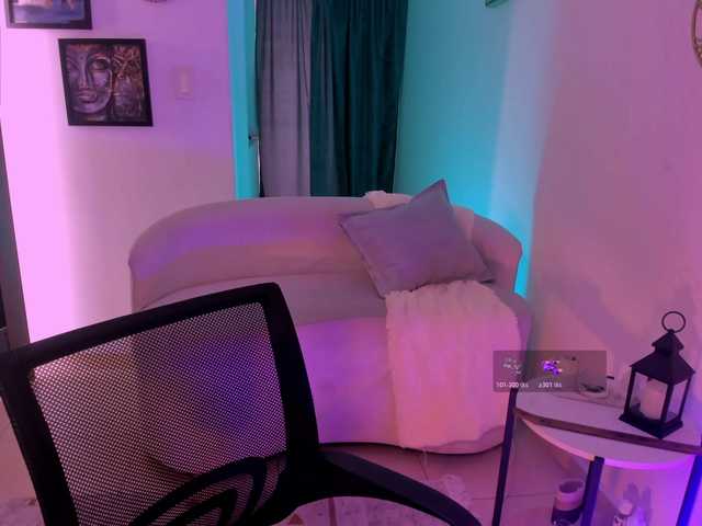 SamanthaConnoer1 live cam on BongaCams