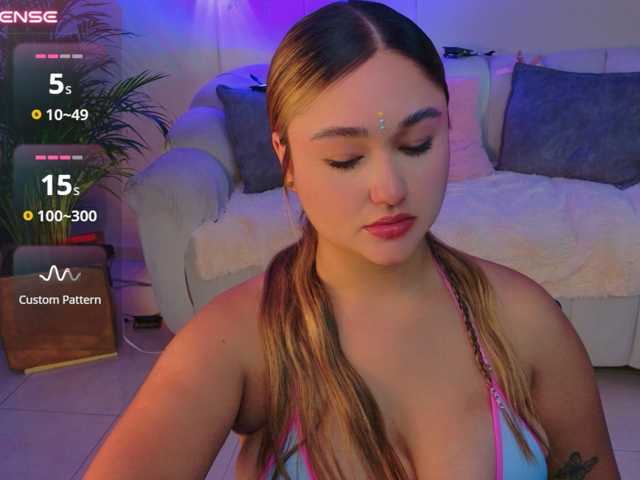 SamanthaConnoer1 live cam on BongaCams