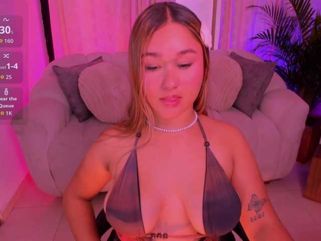 SamanthaConnoer1 live cam on BongaCams