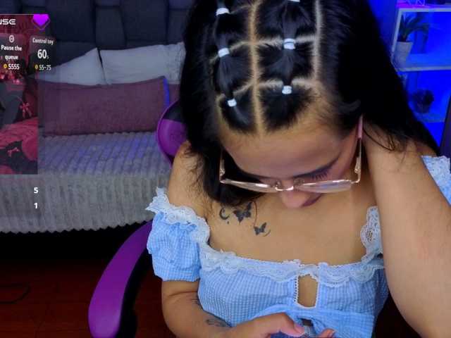 Luna-azul live cam on BongaCams