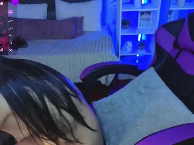 Luna-azul live cam on BongaCams