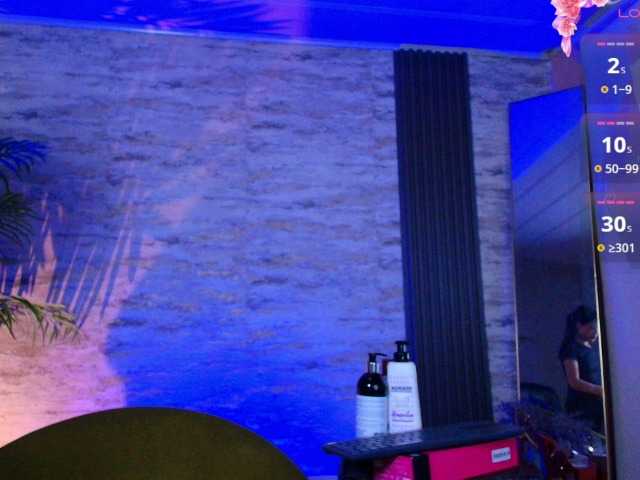 Luna-azul live cam on BongaCams