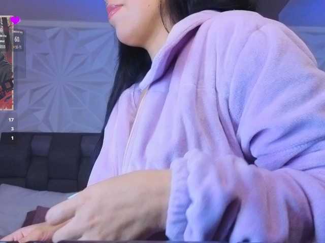 Luna-azul webcam bongacams model stream image