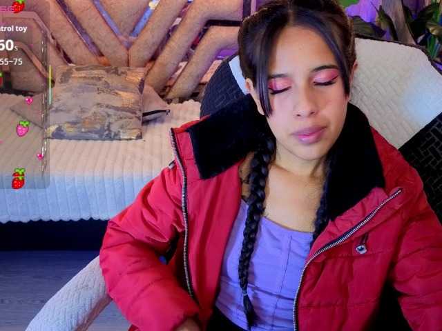 Luna-azul live cam on BongaCams