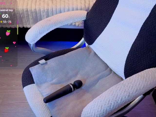 Luna-azul live cam on BongaCams