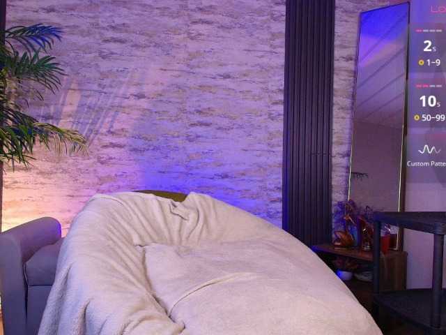 Luna-azul live cam on BongaCams