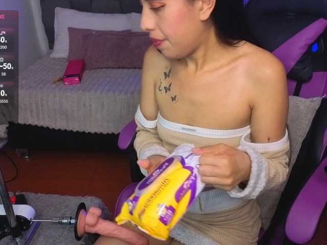 Luna-azul live cam on BongaCams