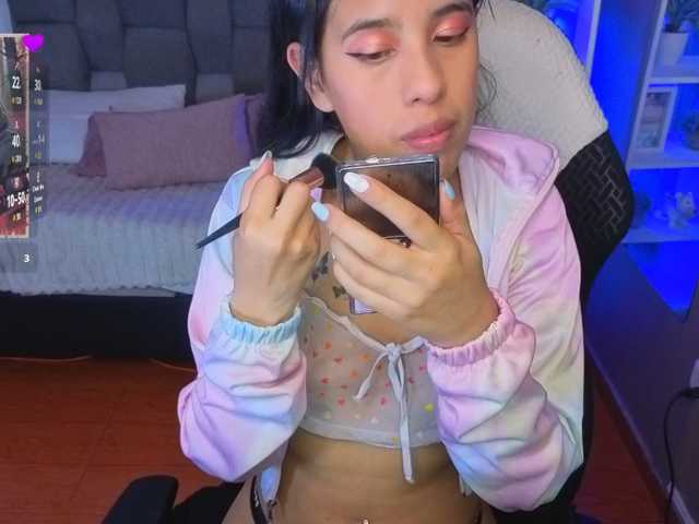 Luna-azul live cam on BongaCams