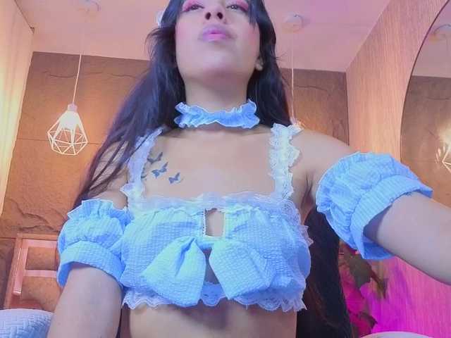 Luna-azul live cam on BongaCams
