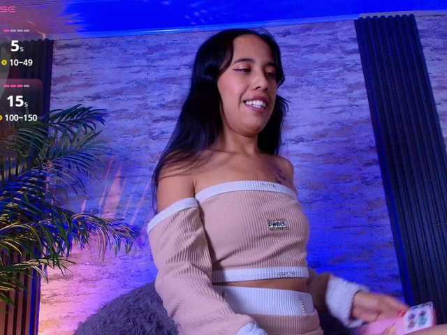 Luna-azul live cam on BongaCams
