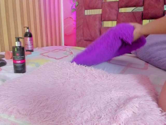 MimiRose1 live cam on BongaCams