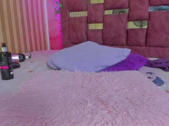 MimiRose1 live cam on BongaCams